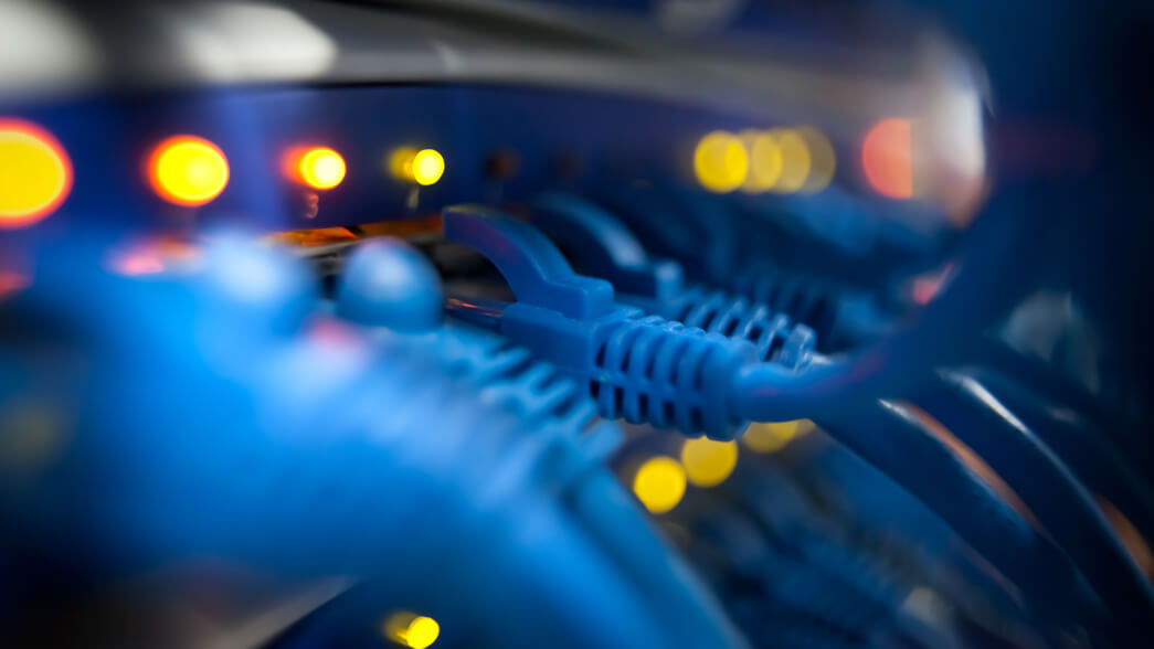 Cabling in the back of a device